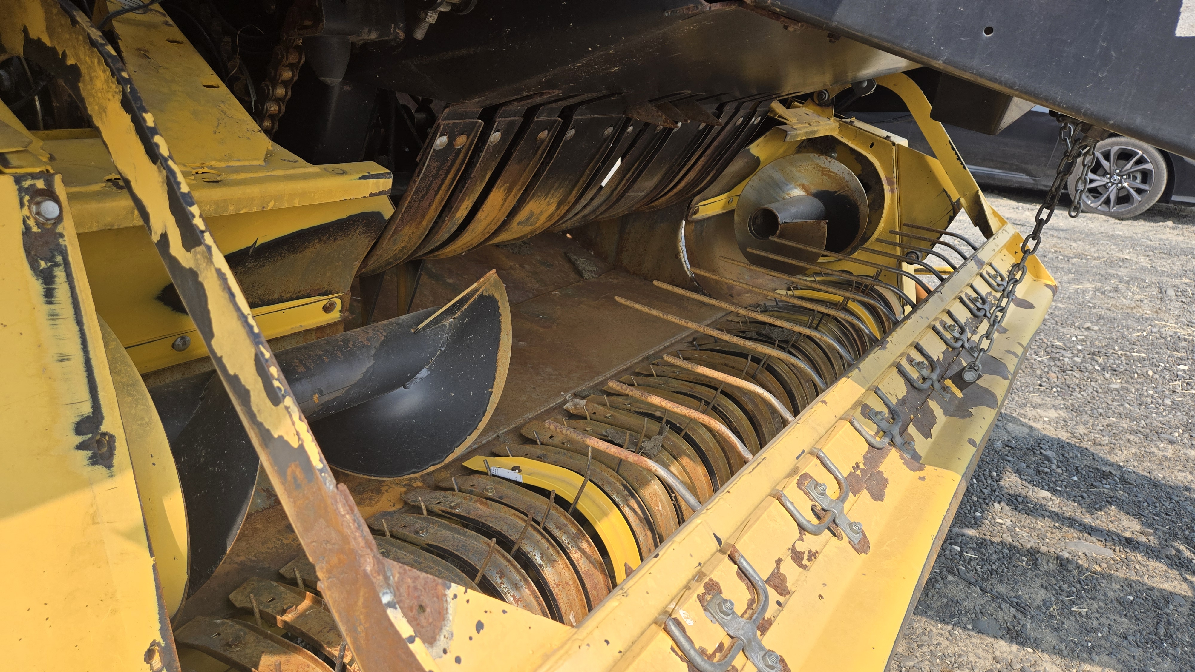 2011 New Holland BB9080 Baler/Square