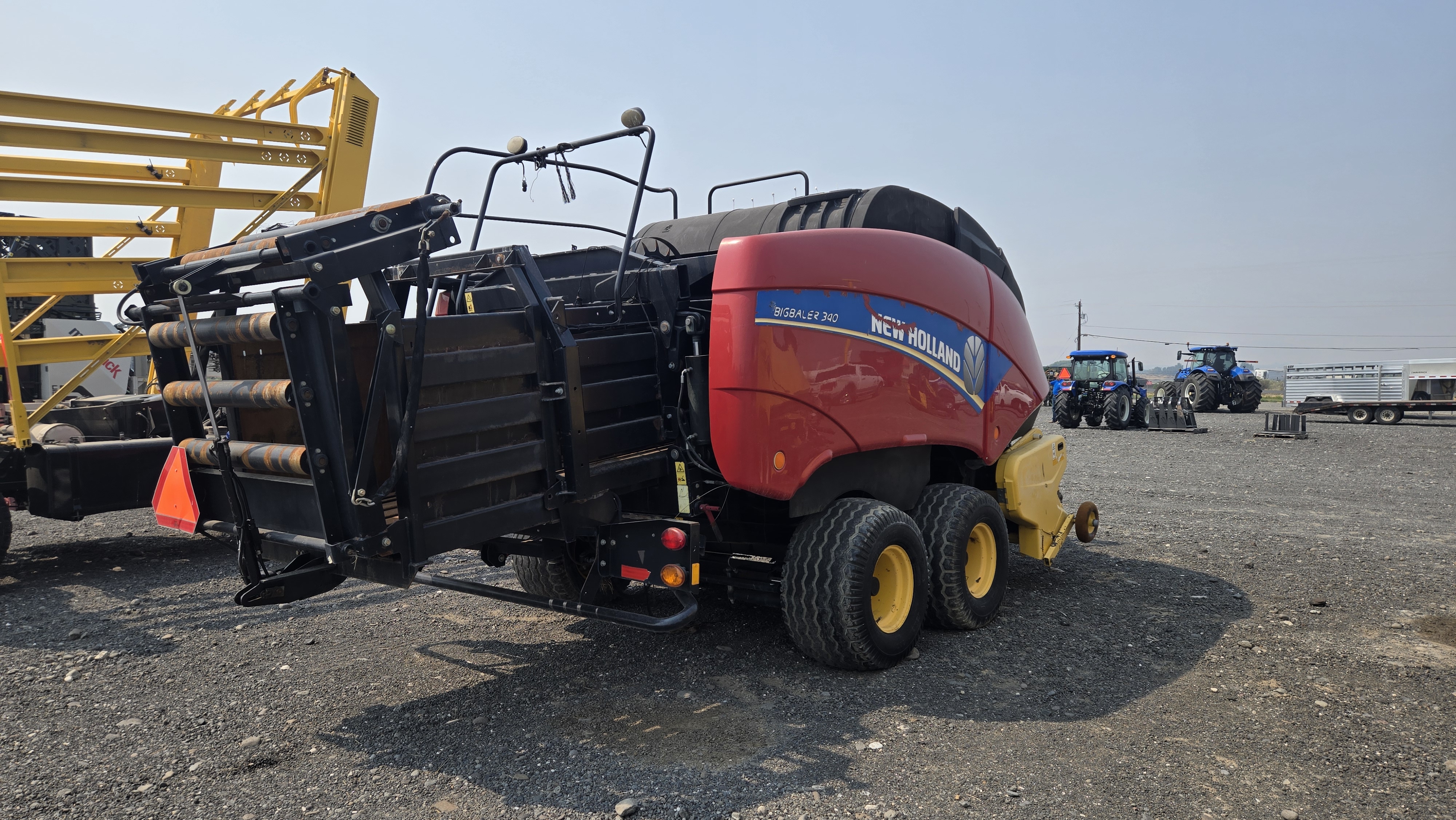 2013 New Holland 340S Baler/Square