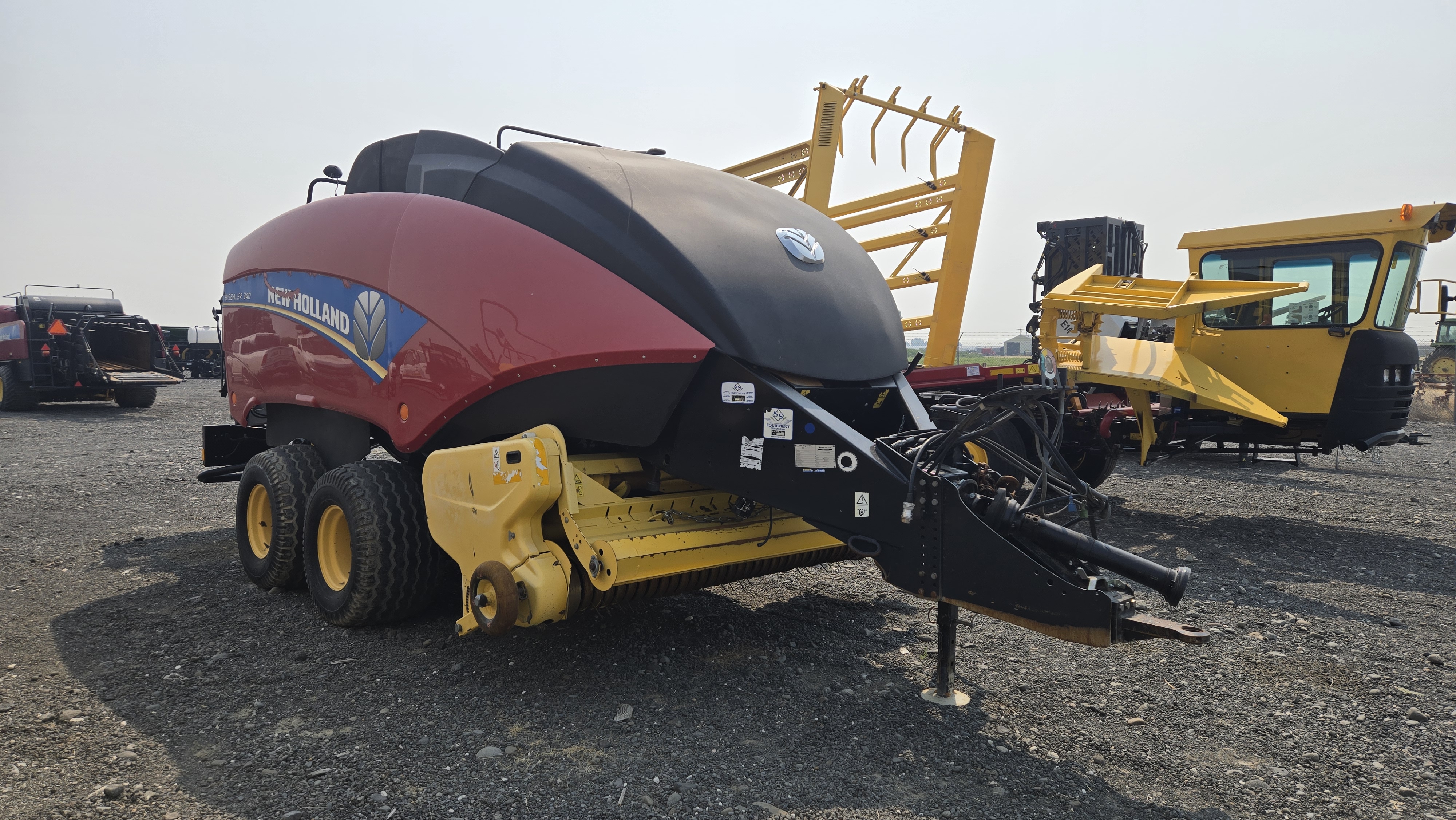 2013 New Holland 340S Baler/Square