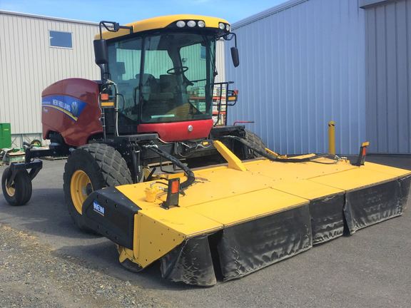 2016 New Holland SPEEDROWER 2 Windrower