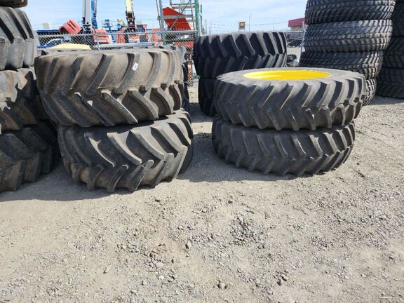 2022 John Deere 650/38 750/2 Tires