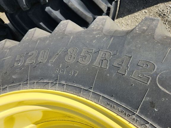 2022 John Deere 650/38 750/2 Tires