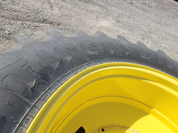 2022 John Deere 650/38 750/2 Tires