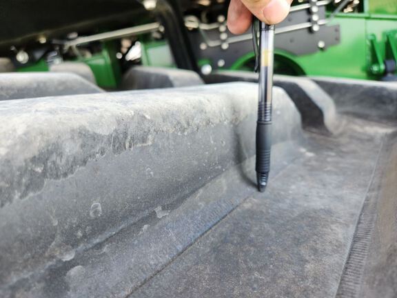 2023 John Deere 9RT 520 Tractor Rubber Track