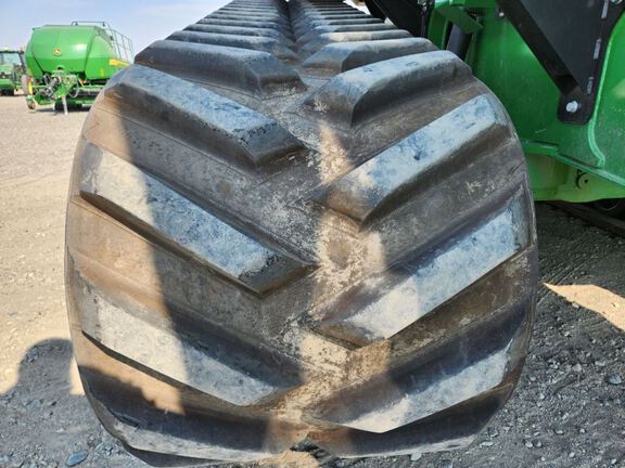 2023 John Deere 9RT 520 Tractor Rubber Track