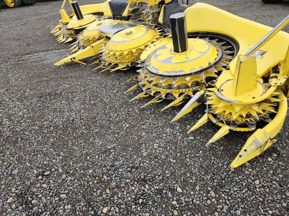 2018 John Deere 770 Header RowCrop