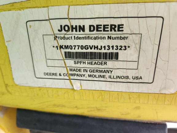 2018 John Deere 770 Header RowCrop