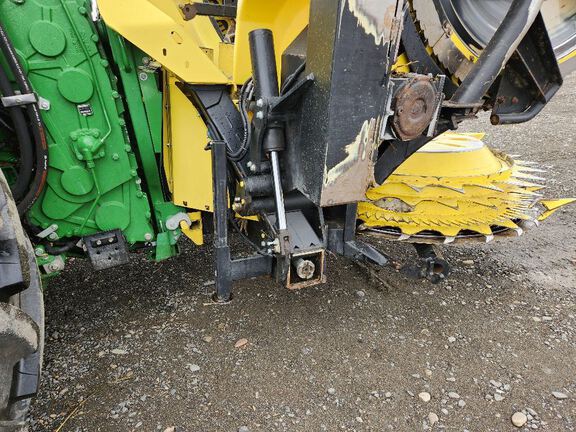 2018 John Deere 770 Header RowCrop