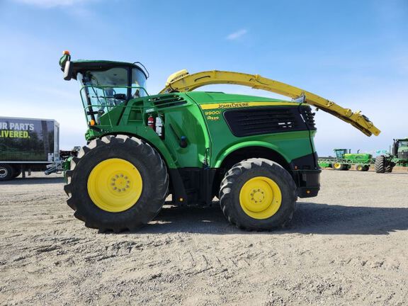 2021 John Deere 9900 Forage Harvester