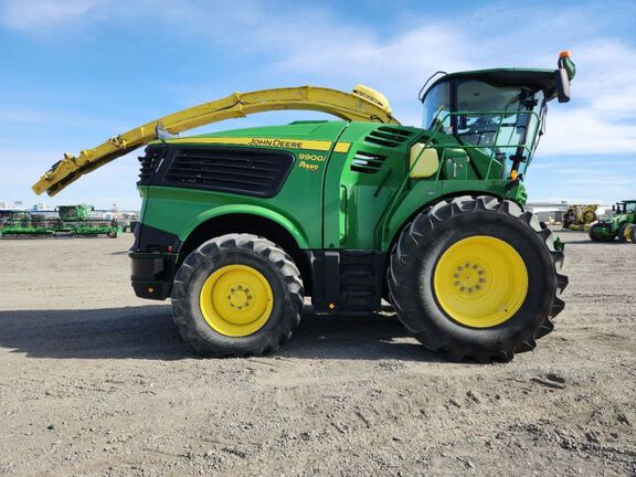 2021 John Deere 9900 Forage Harvester