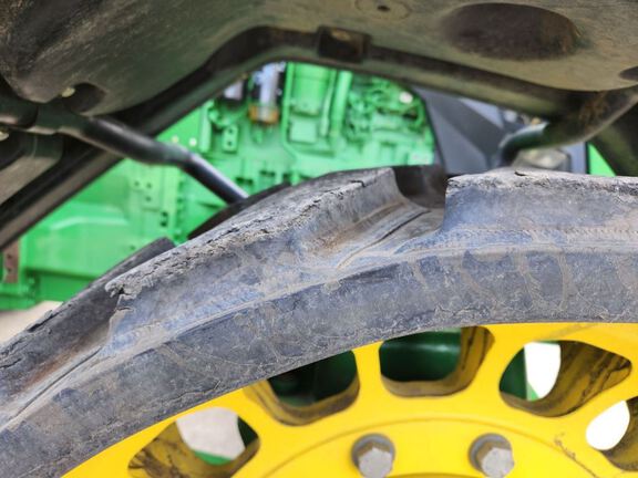 2021 John Deere 8RX 370 Tractor Rubber Track