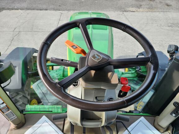 2021 John Deere 8RX 370 Tractor Rubber Track