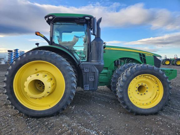 2019 John Deere 8320R Tractor