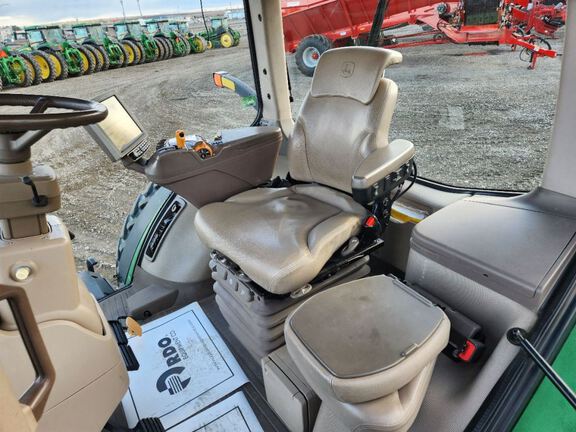 2019 John Deere 8320R Tractor