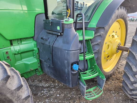 2019 John Deere 8320R Tractor