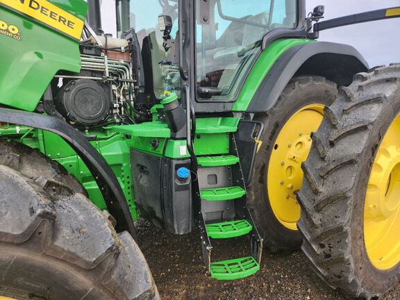 2023 John Deere 8R 340 Tractor