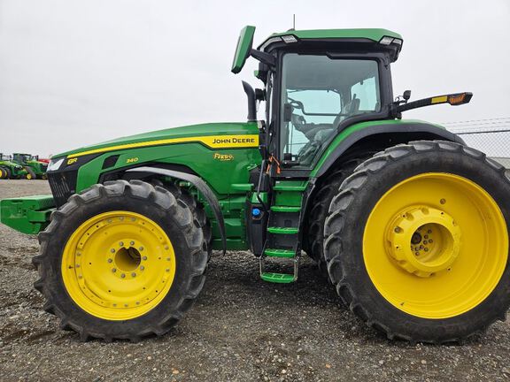 2023 John Deere 8R 340 Tractor