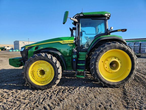 2023 John Deere 8R 370 Tractor