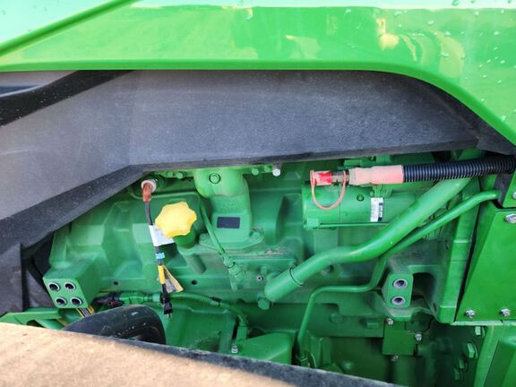 2023 John Deere 8R 370 Tractor