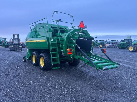 2022 John Deere L341 Baler/Round