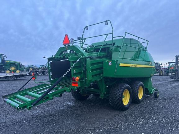 2022 John Deere L341 Baler/Round