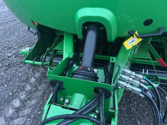 2022 John Deere L341 Baler/Round