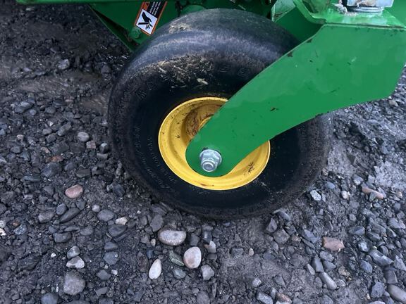 2022 John Deere L341 Baler/Round