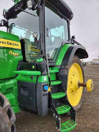 2022 John Deere 8R 340 Tractor