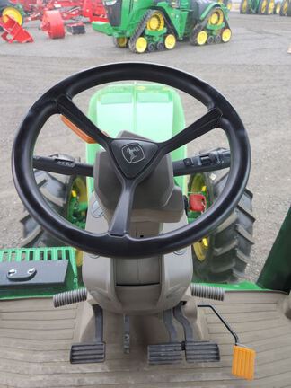 2022 John Deere 8R 340 Tractor