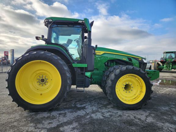 2023 John Deere 8R 340 Tractor