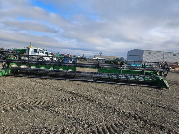 2019 John Deere 635F Header Combine