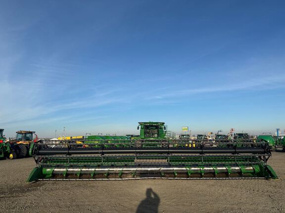 2019 John Deere 635F Header Combine