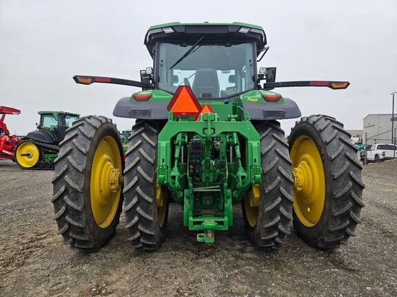 2023 John Deere 8R 370 Tractor