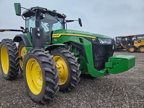 2023 John Deere 8R 370 Tractor