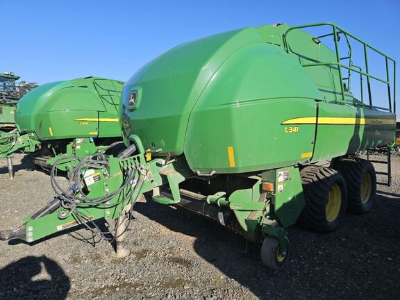 2022 John Deere L341 Baler/Big Square