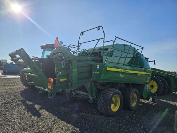 2022 John Deere L341 Baler/Big Square