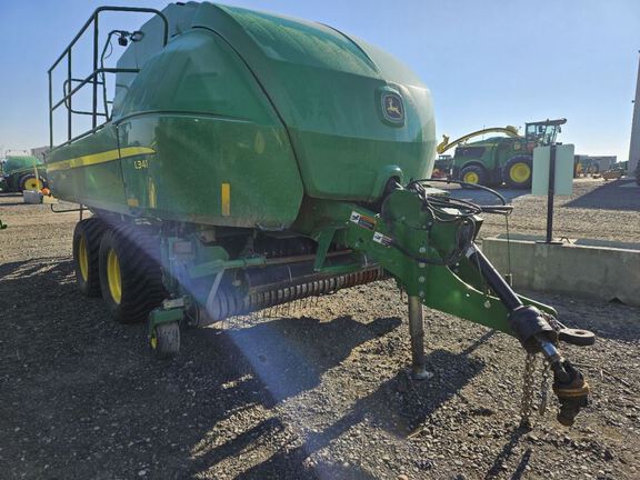 2021 John Deere L341 Baler/Big Square