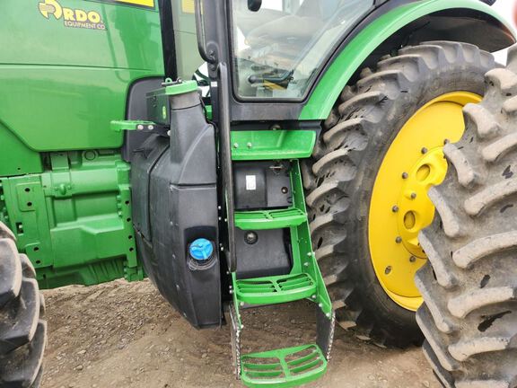 2020 John Deere 8370R Tractor