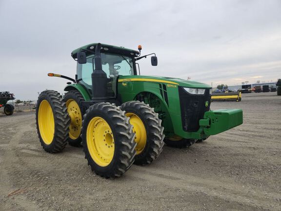 2020 John Deere 8370R Tractor