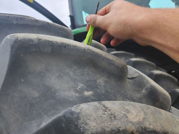 2020 John Deere 8370R Tractor