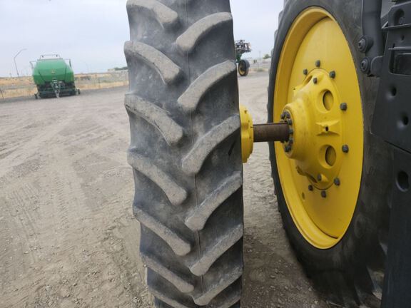 2020 John Deere 8370R Tractor