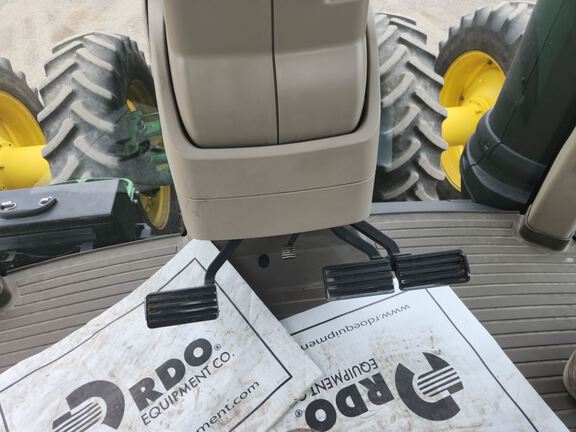 2020 John Deere 8370R Tractor