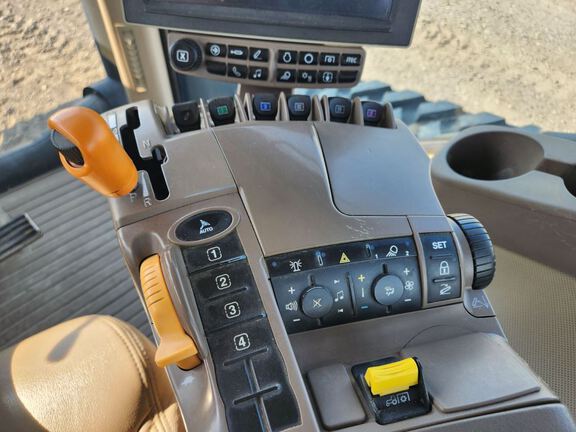 2015 John Deere 8370RT Tractor Rubber Track