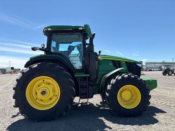 2024 John Deere 7R 310 Tractor