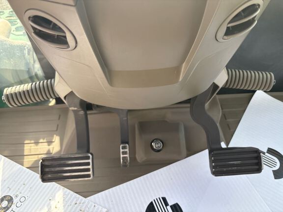 2023 John Deere 9R 540 Tractor 4WD