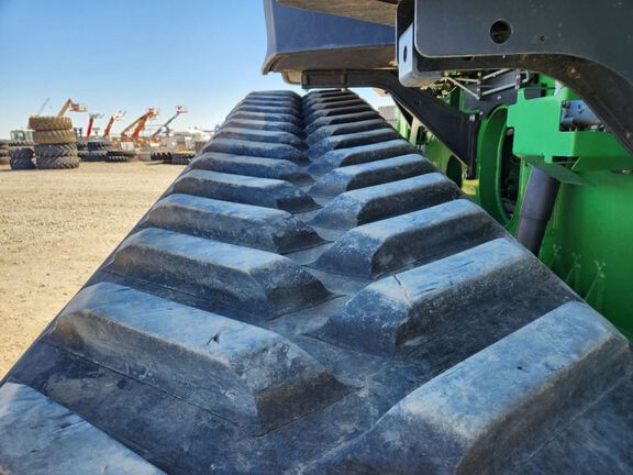 2022 John Deere 9RT 520 Tractor Rubber Track