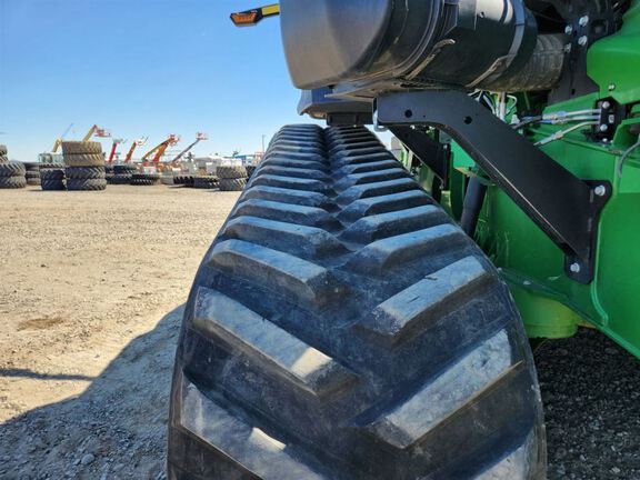 2022 John Deere 9RT 520 Tractor Rubber Track