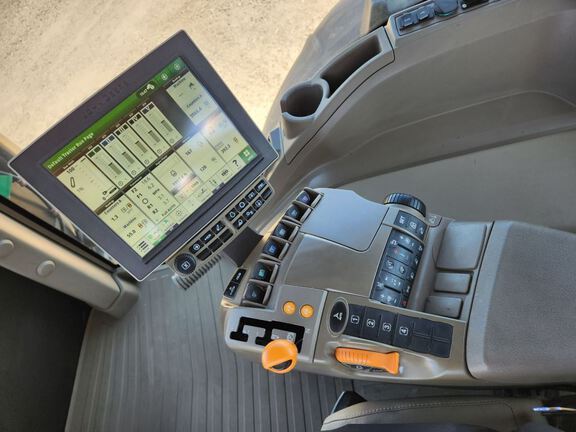 2022 John Deere 9RT 520 Tractor Rubber Track