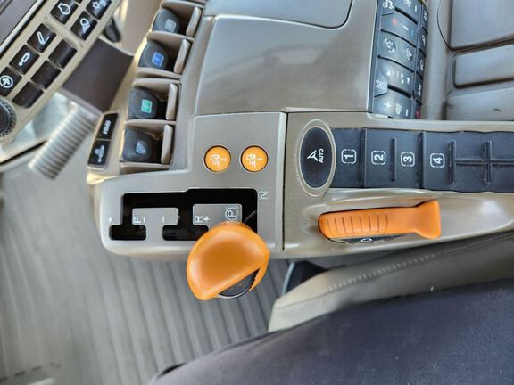 2022 John Deere 9RT 520 Tractor Rubber Track