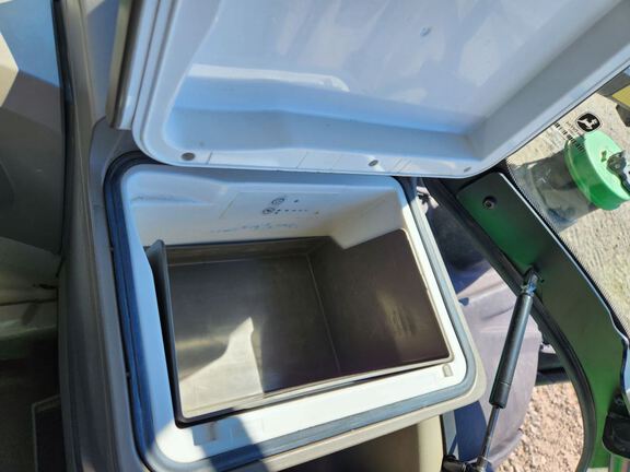 2022 John Deere 9RT 520 Tractor Rubber Track